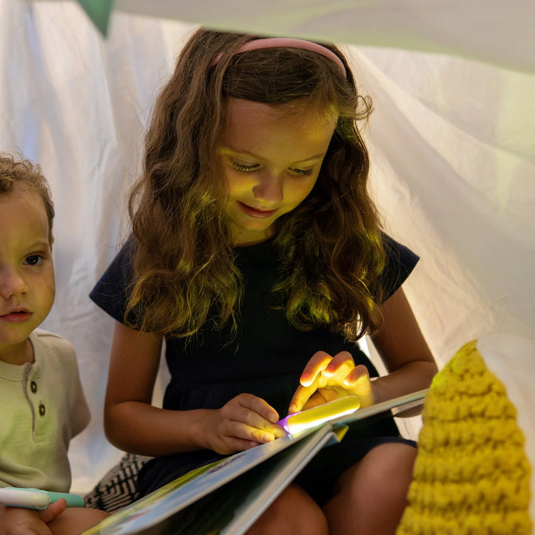 Light-Up Library™ - Around the World Buddies