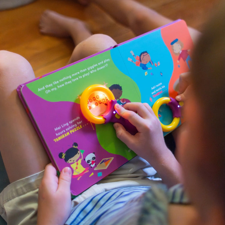 Light-Up Library™ - Around the World Buddies