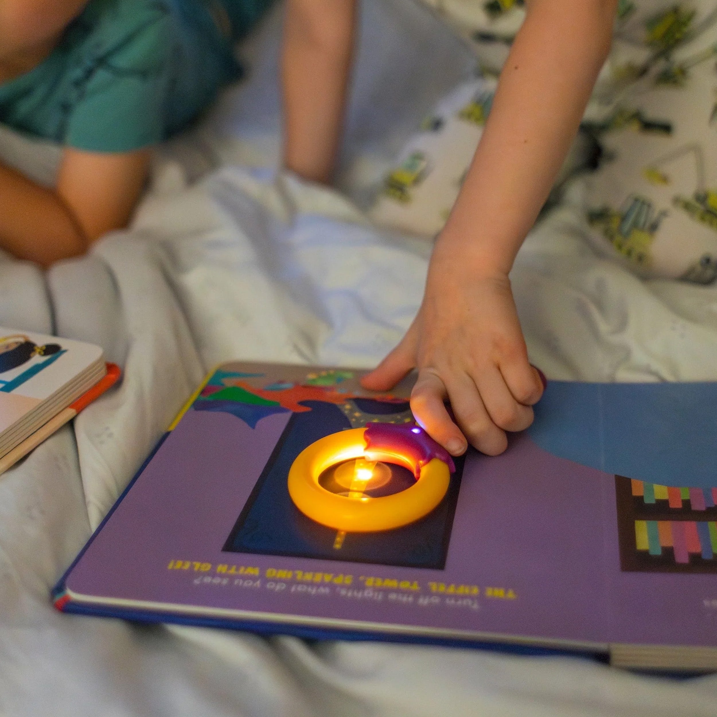 Light-Up Library™ - Around the World Sleepytime